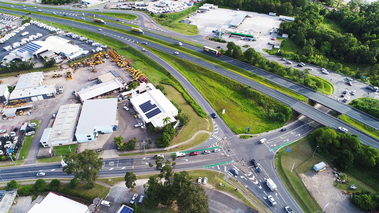 The Forest Glen/Mons Rd interchange. Photo Patrick Woods / Sunshine Coast Daily.