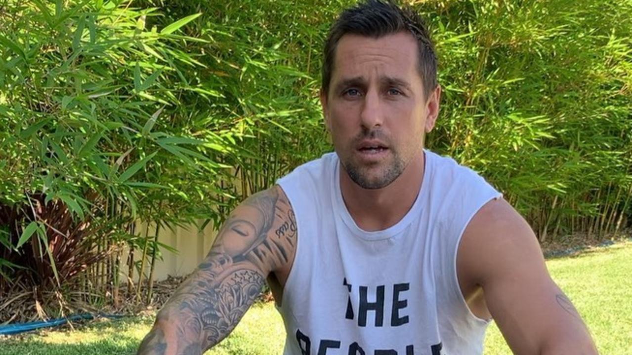 Mitchell Pearce has put on an NRL masterclass for rugby league fans.