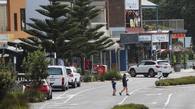 While intrastate travel is important to help bolster the economy, so is international travel, writes Jeff Kennett. Picture: Ian Currie