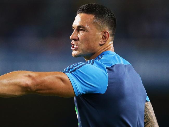 SYDNEY, AUSTRALIA - MAY 06:  Sonny Bill Williams of the Blues warms up before the round 11 Super Rugby match between the Waratahs and the Blues at Allianz Stadium on May 6, 2017 in Sydney, Australia.  (Photo by Matt King/Getty Images)