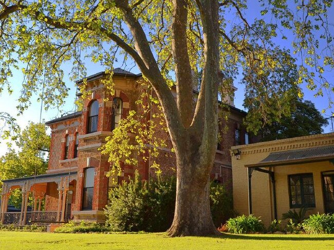 Image of St Mark's College in North Adelaide