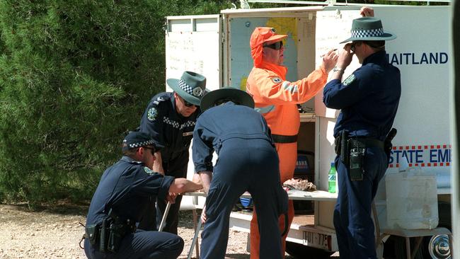 SA police and SES search Moonta cemetery and scrublands after disappearance of Ying Holding and Chun Mi Ng. File picture