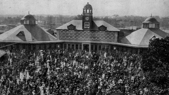 The Saddling Paddock Tote Building, known as the Octagonal Bar, which housed Sir George Julius’s Totalisator, opens at Randwick Racecourse in 1917. The Totalisator was the fourth in the world to be installed.