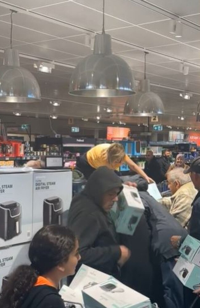 Huge queues were seen at one Aldi store. Picture: TikTok/@postivemindset56