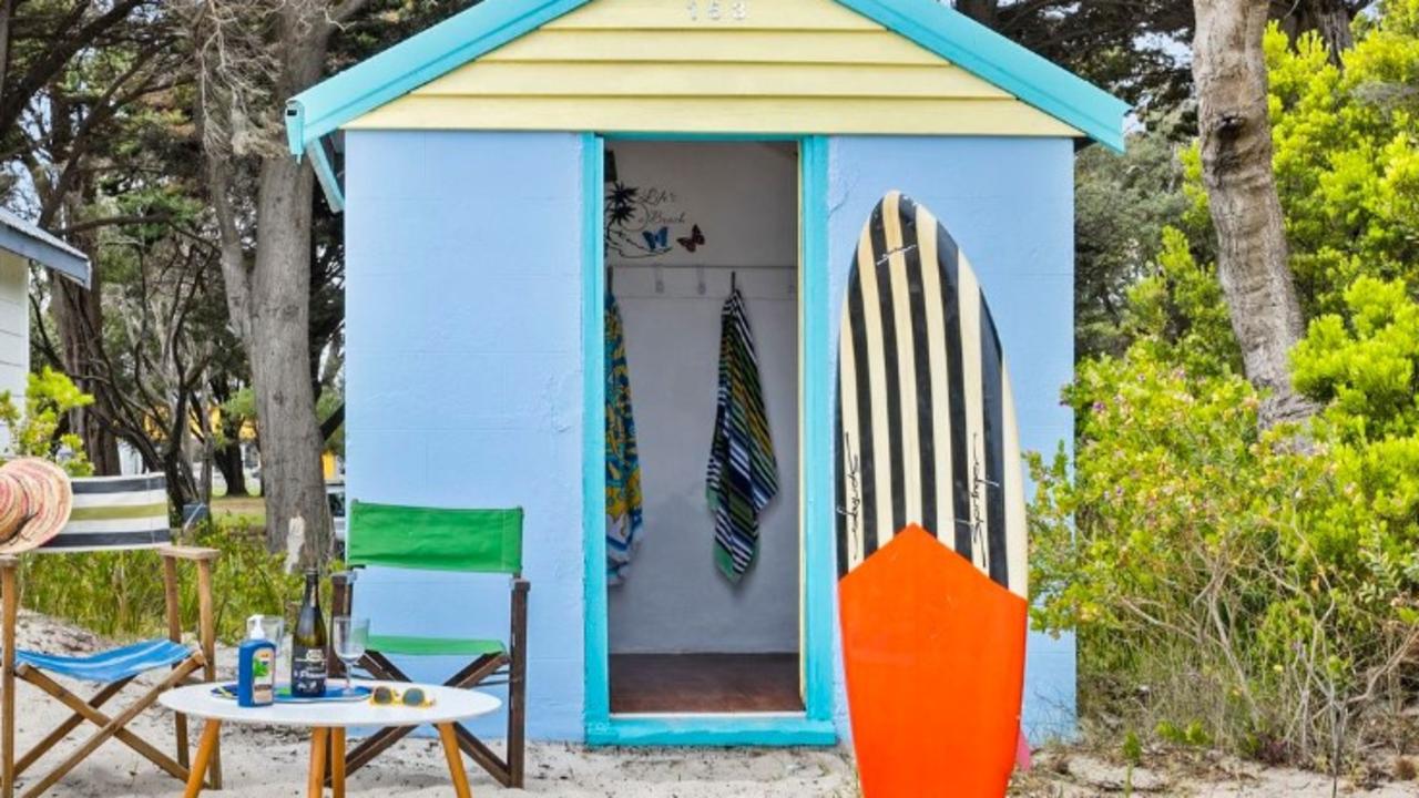 Insane price for tiny beachside bathing box