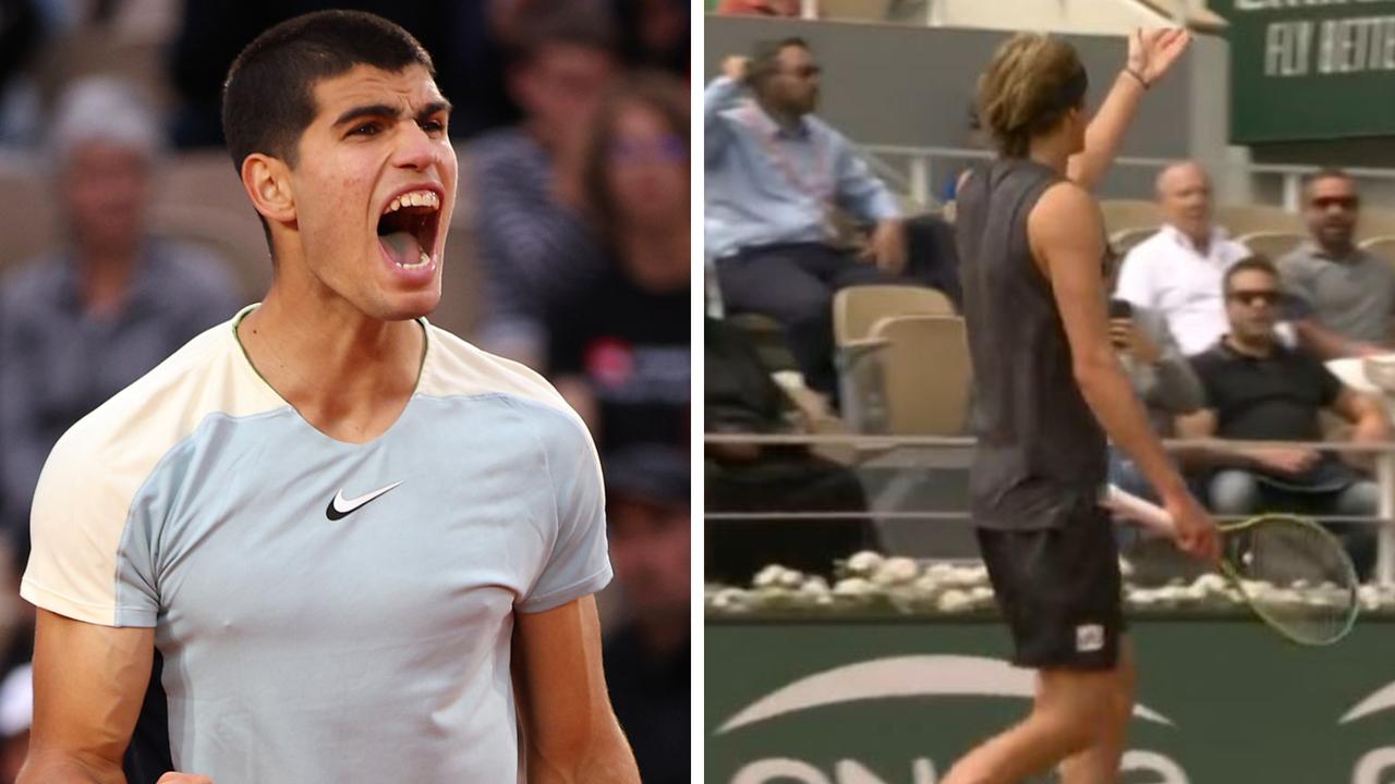 Carlos Alcaraz, Alexander Sverev vyhrávajú po mečbale, Novak Djokovič, Emma Radakanu prehráva