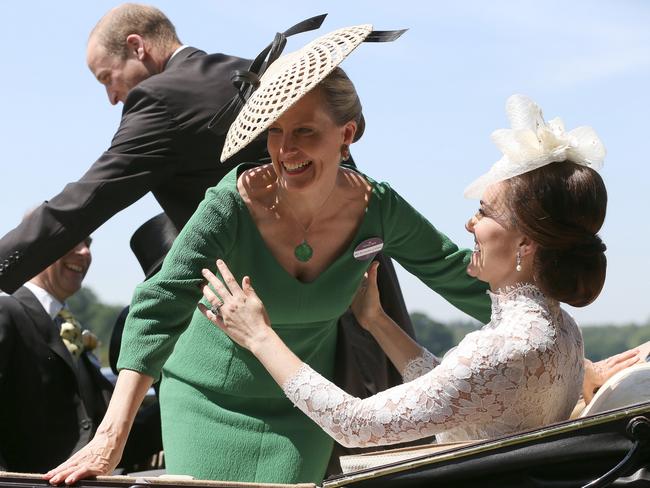 Watch those hands, Kate. Picture: Jason Dawson/Nunn Syndication