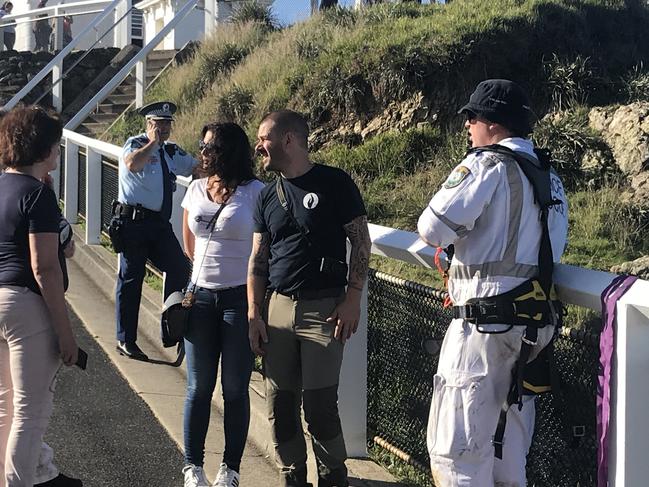 Belgium police officers (two women and one man in plain clothes) came to Bryon Bay to help in the search for Theo.