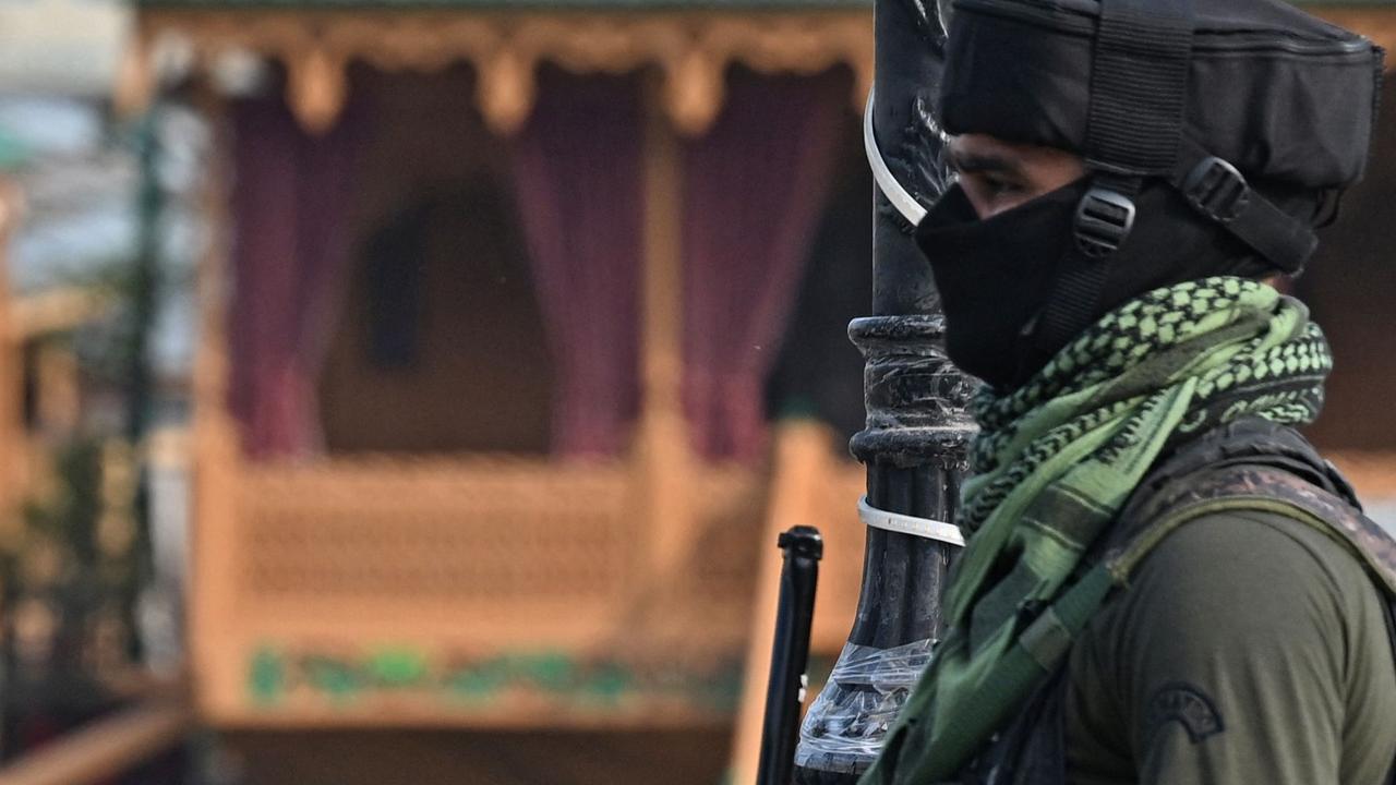 Tensions high after deadly Pakistan-India attacks
