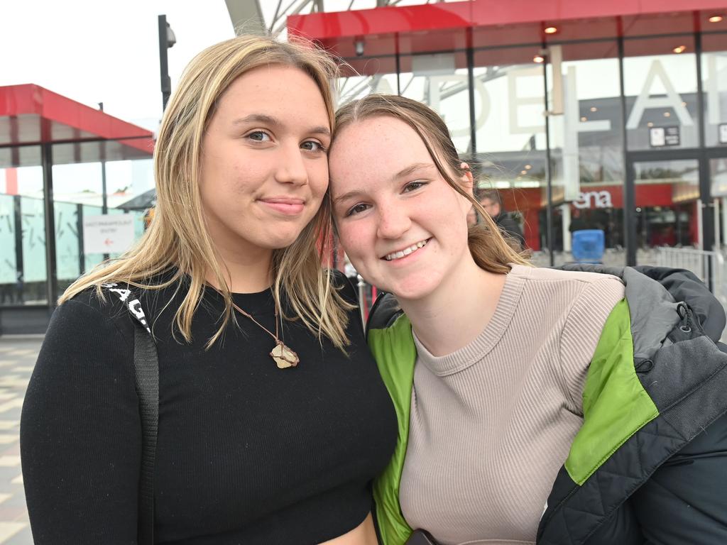 Fans outside the Snoop Dogg Concert at the Adelaide Entertainment centre. Picture: Keryn Stevens