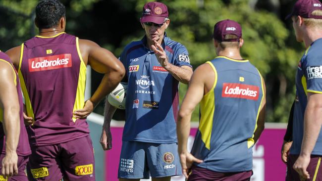 Wayne Bennett faces a real challenge. (AAP Image/Glenn Hunt)