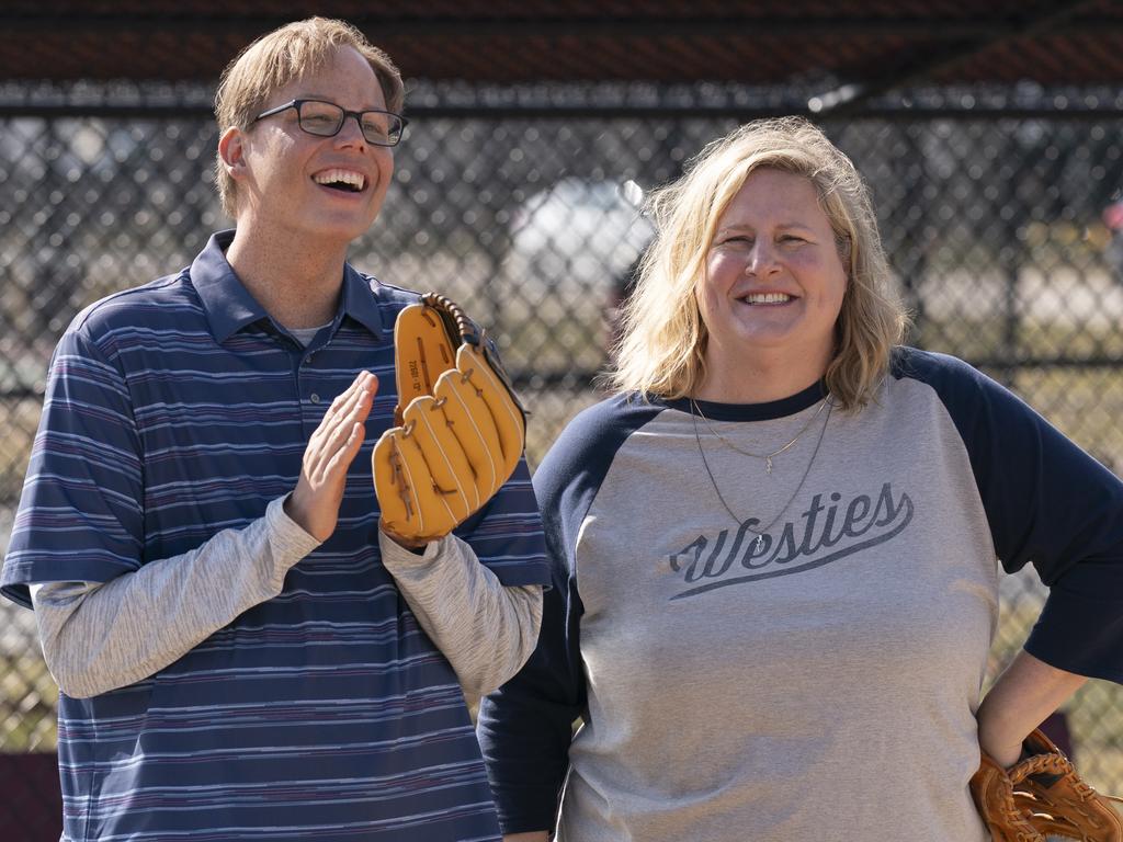 Bridget Everett and Jeff Hiller in Somebody Somewhere, season 3.