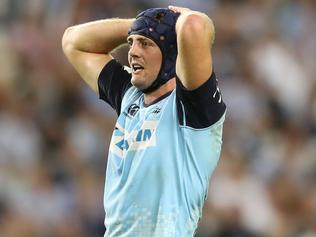 SYDNEY, AUSTRALIA - MARCH 18: Dean Mumm of the Waratahs looks dejected during the round four Super Rugby match between the Waratahs and the Brumbies at Allianz Stadium on March 18, 2017 in Sydney, Australia. (Photo by Mark Kolbe/Getty Images)