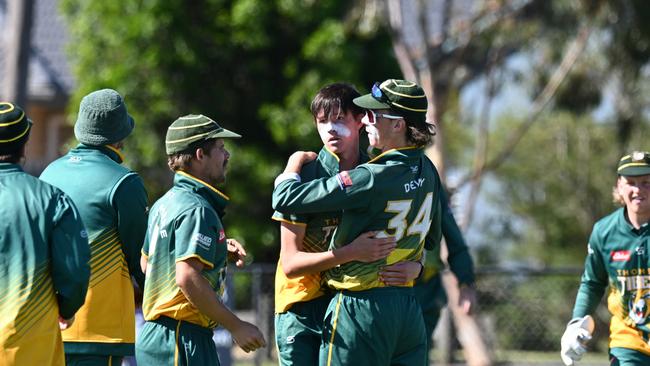 Xavier Dew claims the wicket of Brendan Wemyss. Picture: Wes Cusworth.