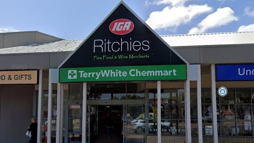 Ritchies IGA Mt Eliza was one of a number of bottle shops targeted by a drunk thug last year. Picture: Google