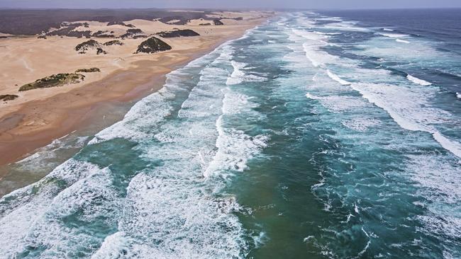 The Trans Tarkine walk would take hikers through the wilderness before emergin on the beaches of the West Coast. <source>Picture: ROB BLAKERS</source>                     