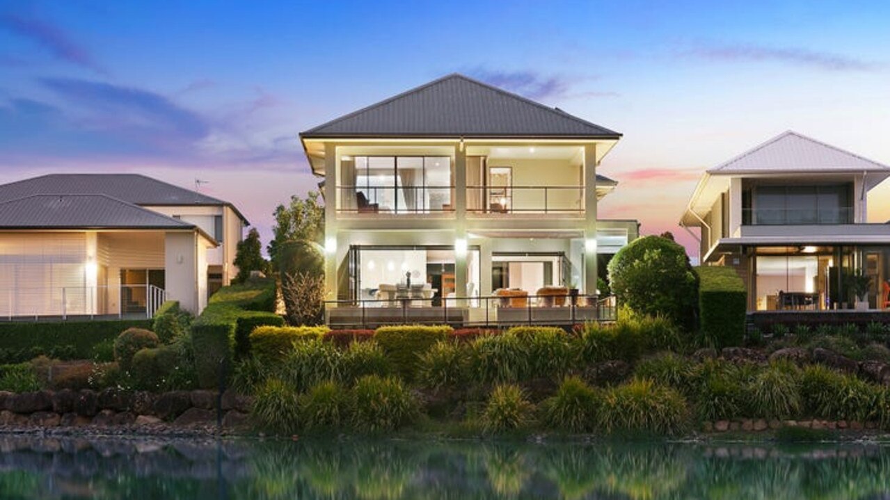 revealed-how-much-you-have-to-earn-to-buy-a-house-on-the-gold-coast