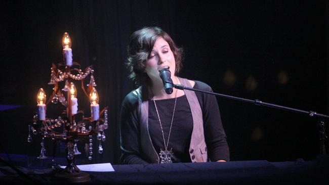 Missy Higgins during a concert at Thebarton Theatre in Adelaide, 25 May 2007.
