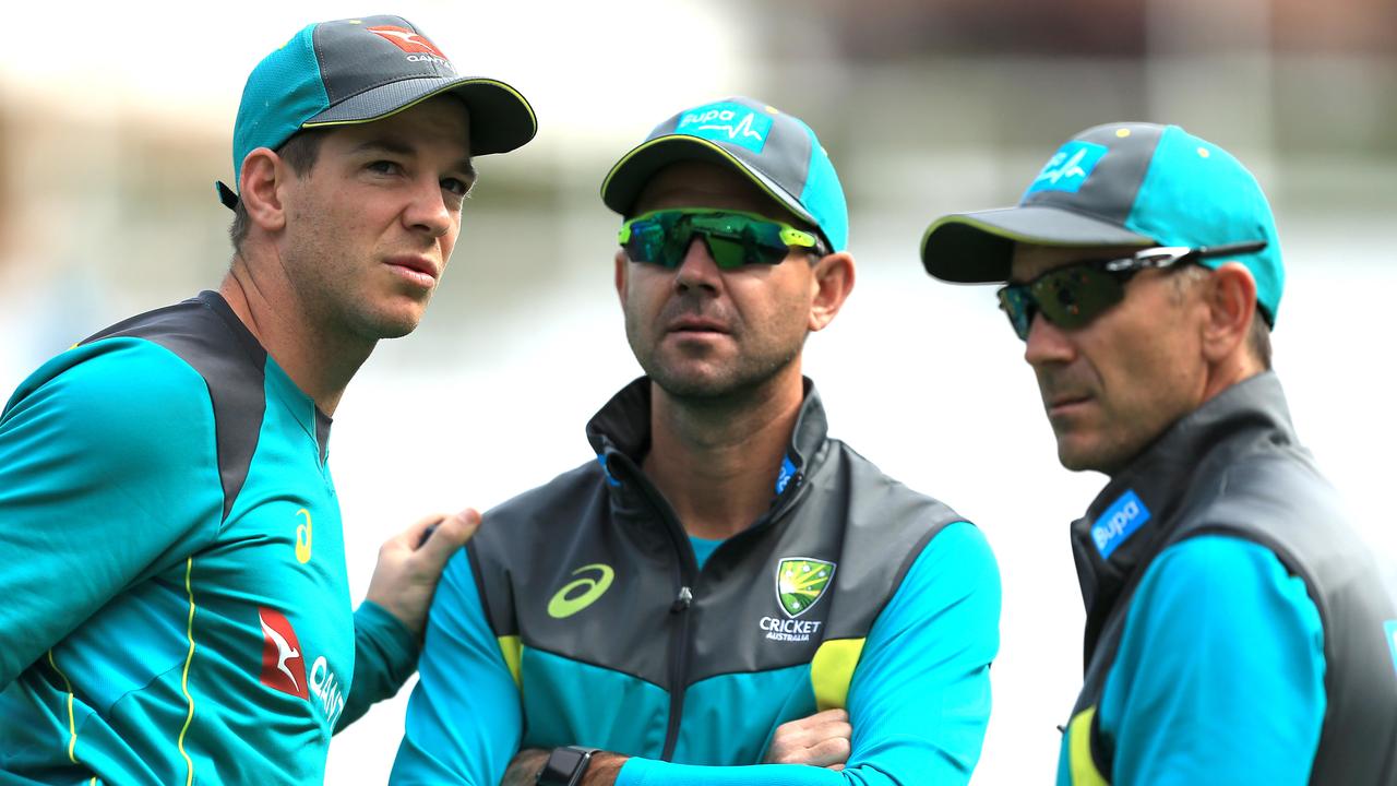 Ricky Ponting chats to Australia captain Tim Paine and coach Justin Langer.