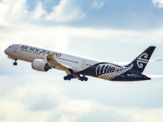 MELBOURNE, AUSTRALIA- NewsWire Photos APRIL 15 2021:  Air New Zealand flight takes off from Melbourne Airport. From April 19 International travel to New Zealand will resume.   NCA NewsWire / Sarah Matray