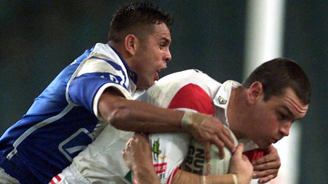 Darren Trindall laying a tackle for the Canterbury Bulldogs in 2001. Picture: Mark Evans.