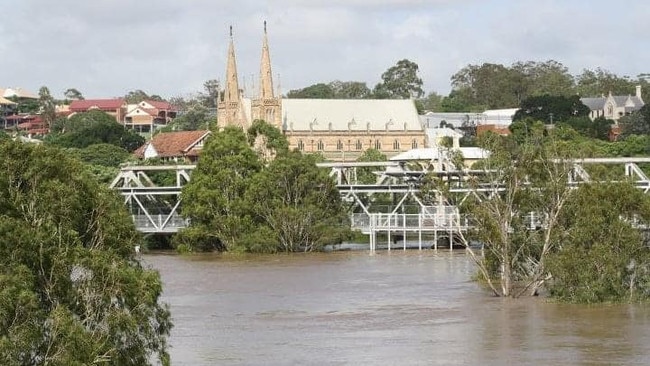 Reader submitted photos from the 2011 floods in Ipswich.