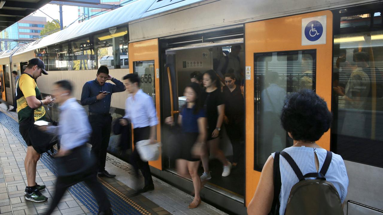 Sydney Trains: NSW Government to sack transport security guards | Daily ...