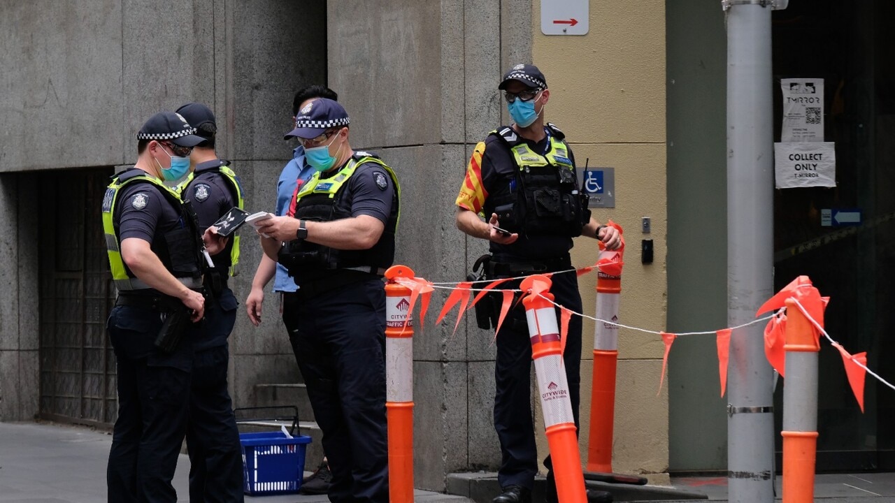 Man who breached Tasmania's hotel quarantine tests positive for COVID-19