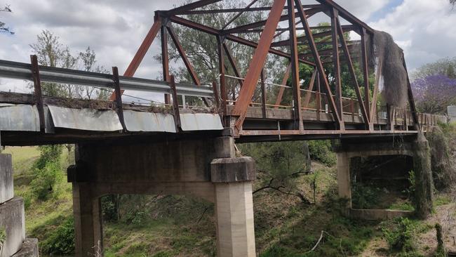 Montgomerys Bridge on Iron Pot Creek Road is too unsafe for traffic, and has been closed by Kyogle Council.