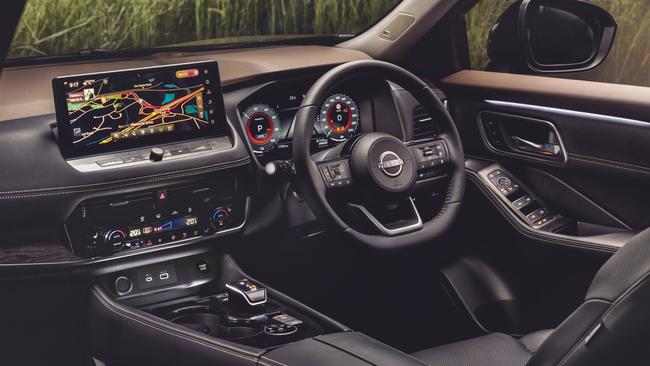 Large screens, one for infotainment and the other for the driver, along with quilted leather seats, sunroof and wireless phone charging are among the key internal features of the Nissan X-Trail Ti-L e-Power.