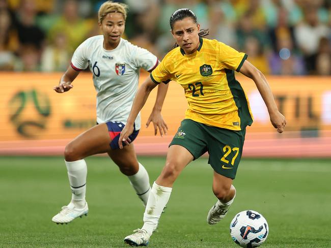 MELBOURNE, AUSTRALIA - DECEMBER 04: Alex Chidiac of Australia controls the ball during the International Friendly match between Australia Matildas and Chinese Taipei at AAMI Park on December 04, 2024 in Melbourne, Australia. (Photo by Robert Cianflone/Getty Images)