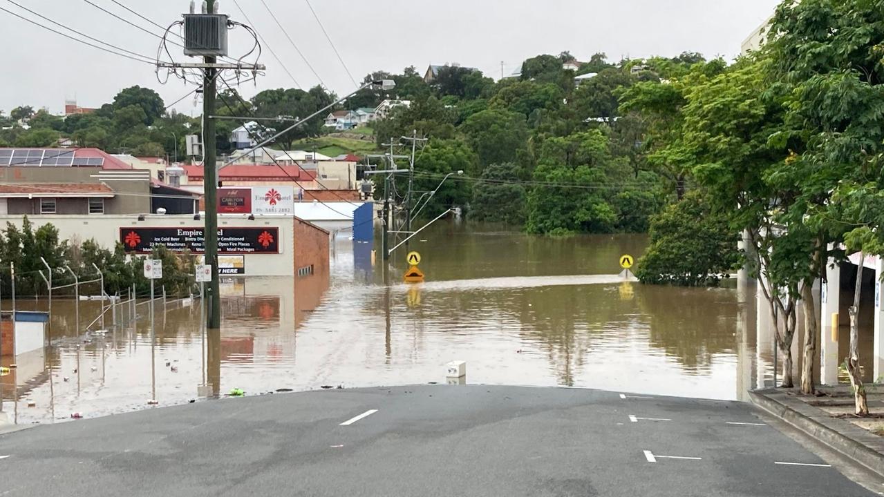 Gympie flood: Mary St, CBD go under as waters rise | Gallery | The ...