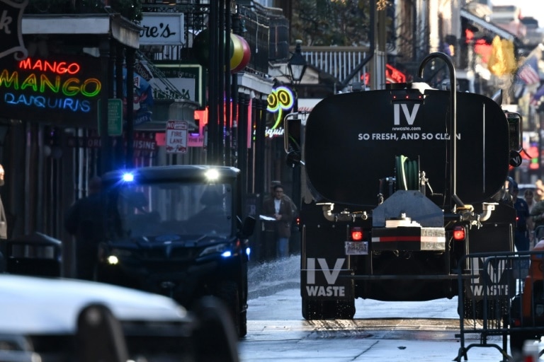 On Bourbon Street, a grim cleanup after deadly nightmare