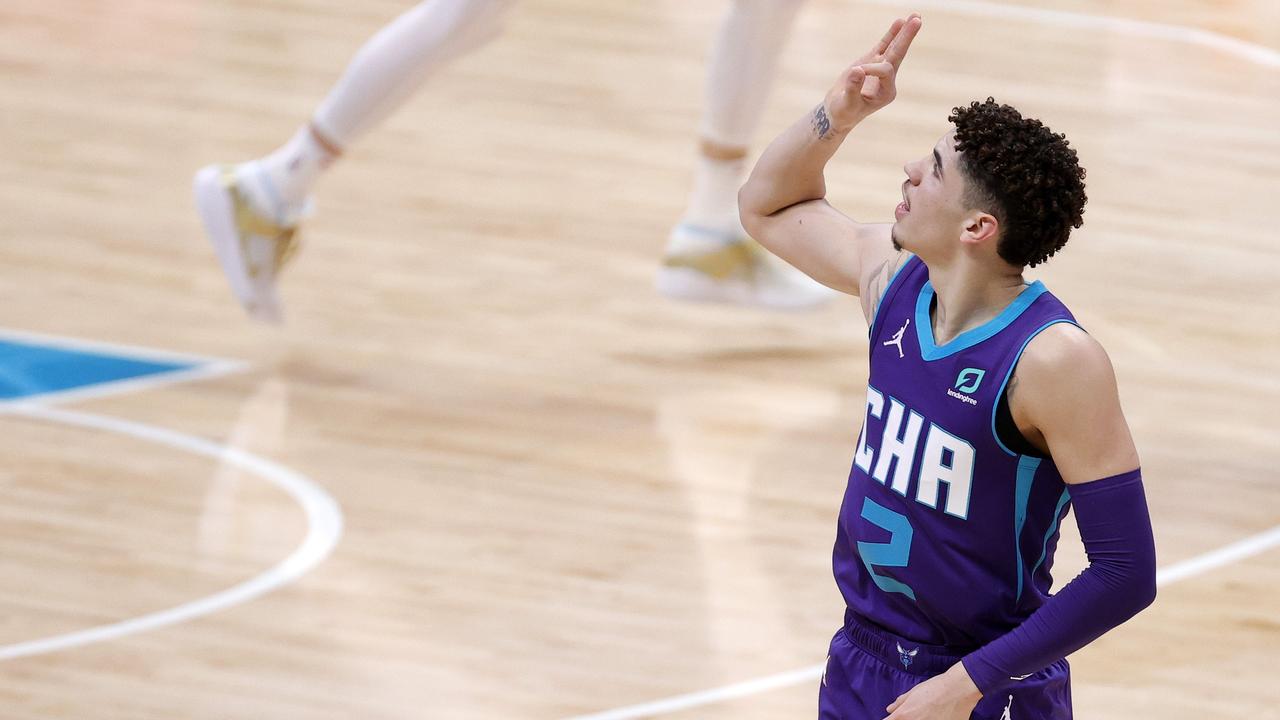 Report: LaMelo Ball to Miss Start of Hornets' Regular Season with