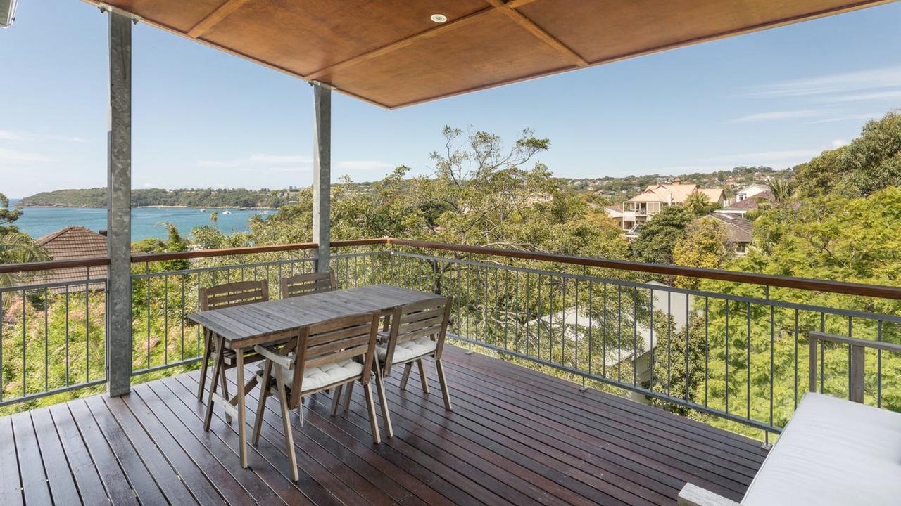15 Edwards Bay Rd, Mosman, which last traded for $6.05m in 2021, sold for about $10m just before Christmas.