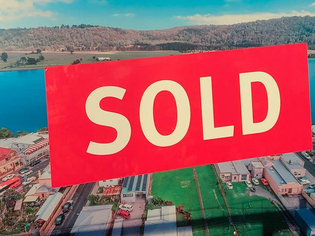 The block of land which was destroyed by fire in 2006 in Maclean CBD, has now been sold.