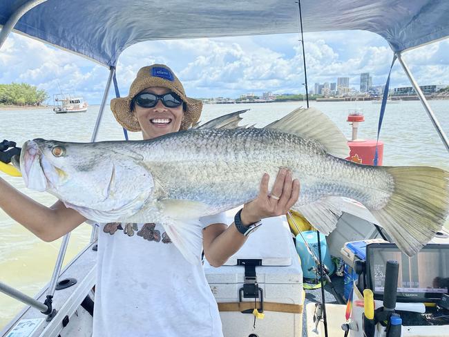 Jo Jamieson’s ripper 85cm Darwin Habour barra shows you do not need to travel far from the boat ramp to catch quality fish. Picture: MURRAY DARKER