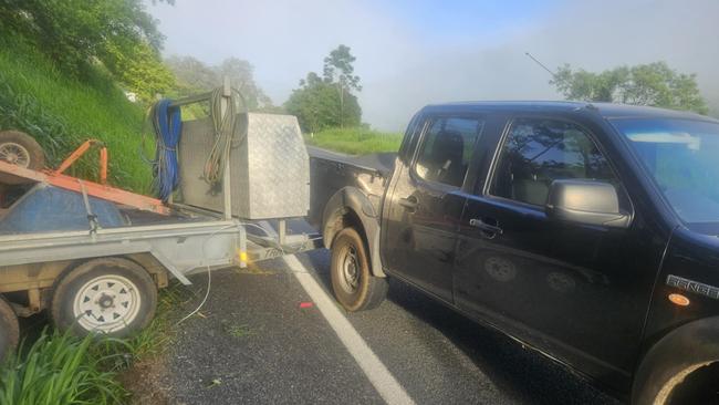 The jackknifed rig of fencing contractor Jason Tomerini on the Gillies Range Rd near Ross and Locke on Friday, January 10. Picture: Supplied