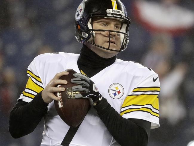 FILE - In this Jan. 22, 2017, file photo, Pittsburgh Steelers quarterback Ben Roethlisberger warms up before the AFC championship NFL football game against the New England Patriots, in Foxborough, Mass. Roethlisberger announced on Twitter Friday, April 7, 2017, that heâ€™s told the Steelers he plans to be under center in 2017. â€œInformed the team I am looking forward to my 14th season,â€ Roethlisberger posted. â€œSteeler Nation will get my absolute best.â€ (AP Photo/Matt Slocum, File)