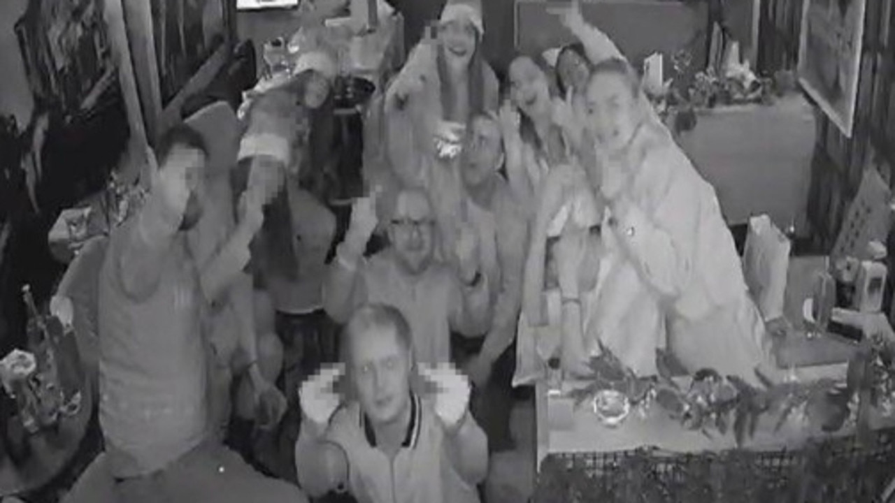 british-bar-owner-catches-employees-on-cctv-having-secret-xmas-party