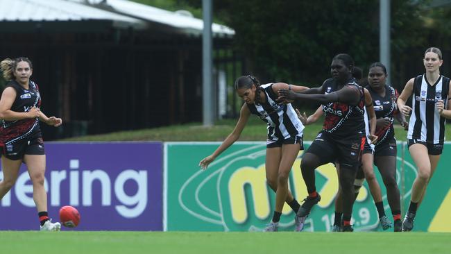 Tatyana Perry fights off Tiwi Bombers in round one of the NTFL 22/23 season. Picture: (A)manda Parkinson