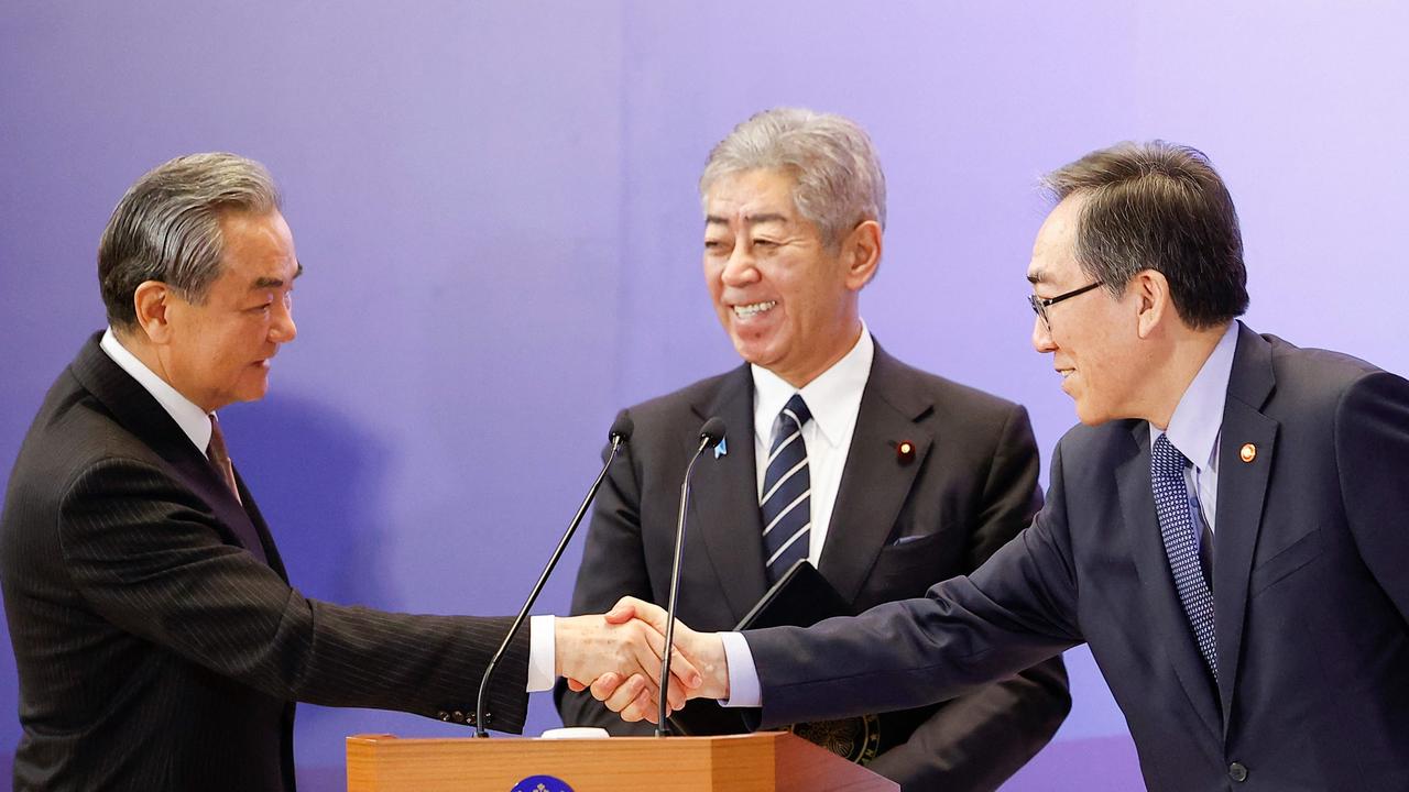 Japan, China, S.Korea agree to promote peace, cooperation