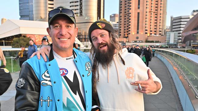 SEPTEMBER 13, 2024: Punters arriving for the Port v Hawthorn semi final at Adelaide Oval. Picture: Brenton Edwards