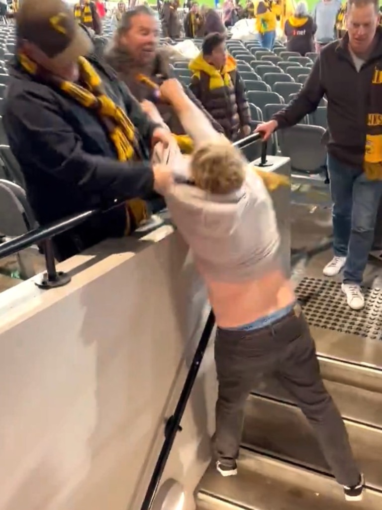Footage of the incident shared on social media. Photo: X and @greg_briggs.