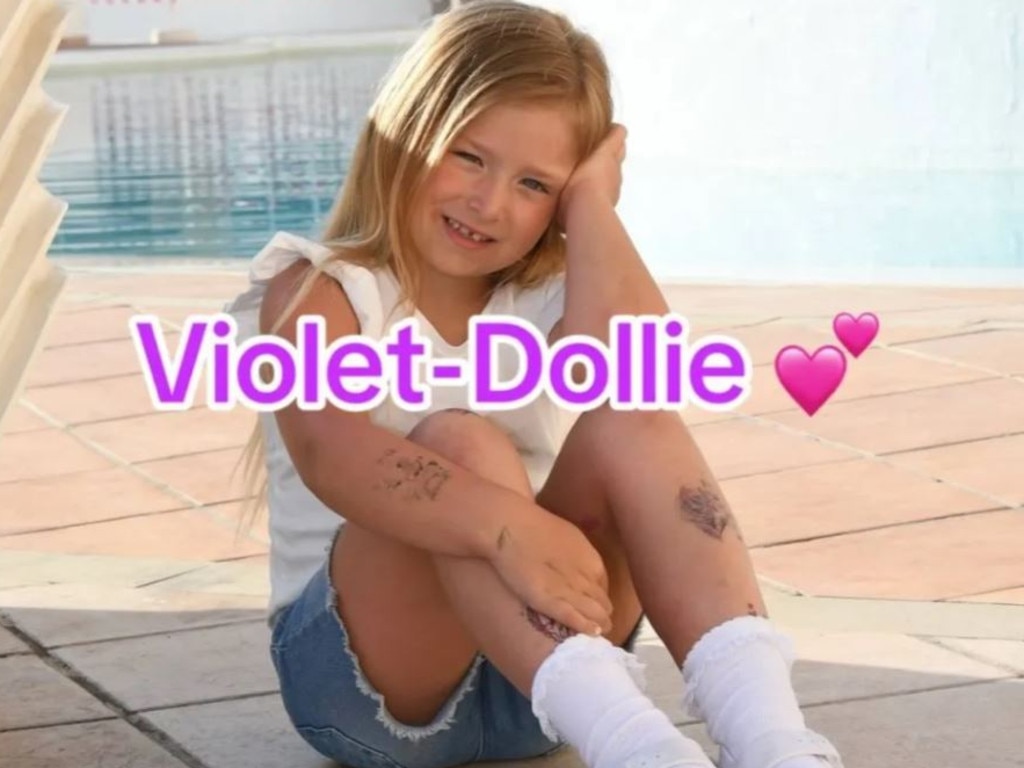 She gave her first daughter the name Violet-Dollie. Picture: TikTok/ManyVioletSmith