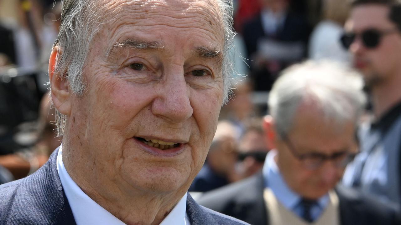 Billionaire, descendant of Muhammad, dies