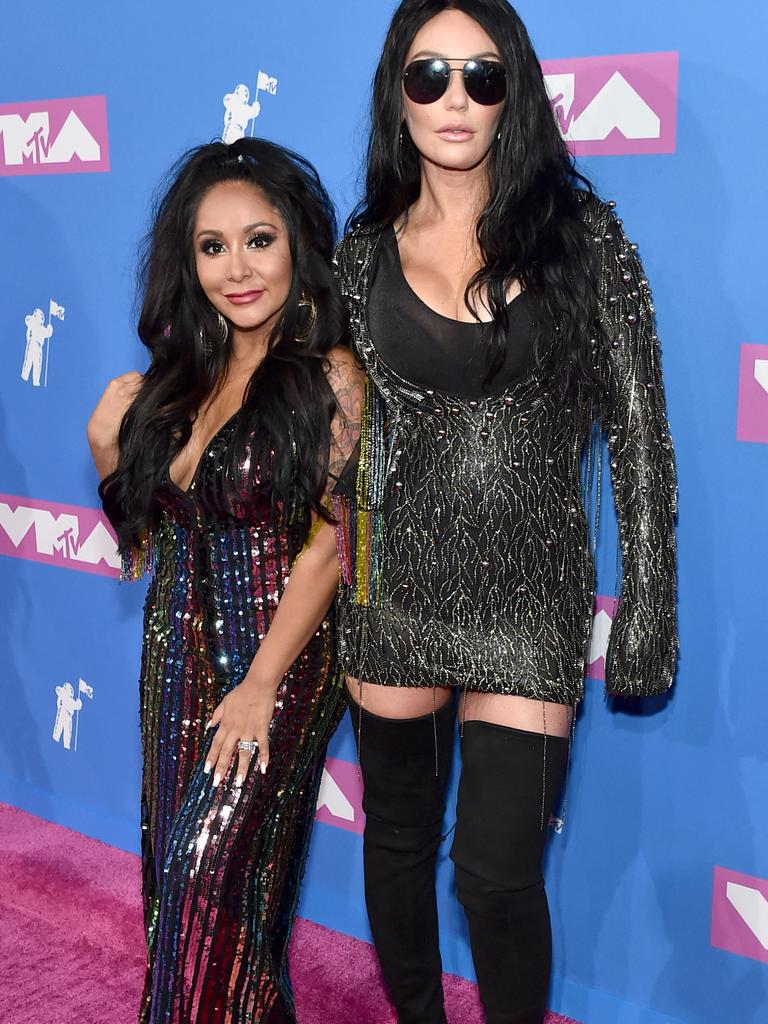 Nicole "Snooki" Polizzi and Jenni "JWOWW" Farley at the 2018 MTV Music Awards. Picture: Getty