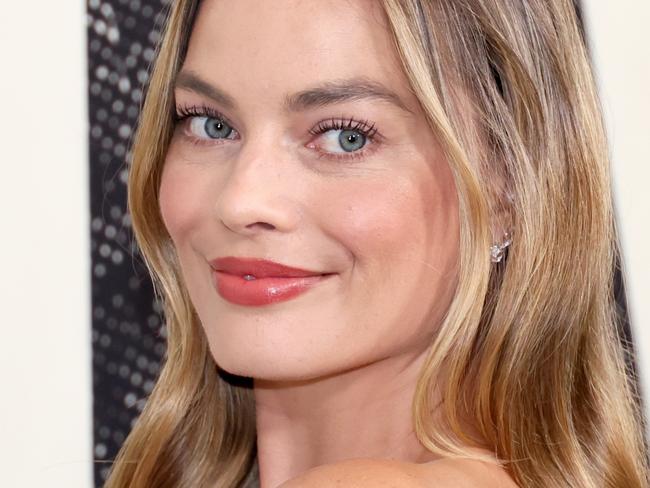 NEW YORK, NEW YORK - SEPTEMBER 18: Margot Robbie attends the 'Amsterdam' World Premiere at Alice Tully Hall on September 18, 2022 in New York City. (Photo by Dia Dipasupil/Getty Images)