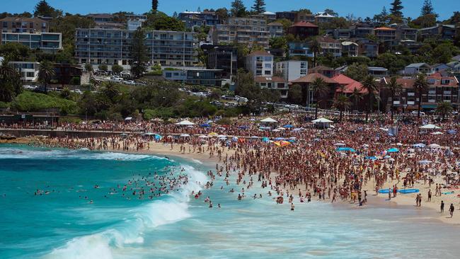 Lifeguards and police are patrolling the beach. Picture: NewsWire / Flavio Brancaleone