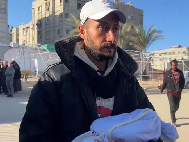 Babies in Gaza die of hypothermia as living conditions worsen